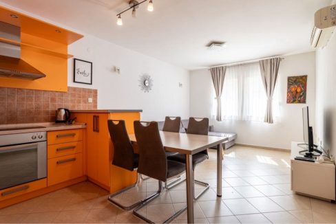 trogir-misevac-30-metara-mora-slika-286103357